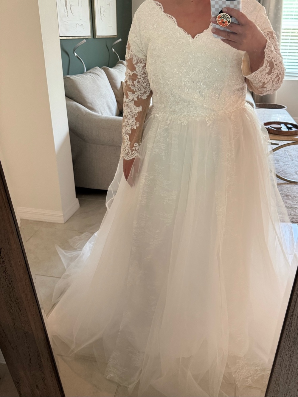 Elegant Lace Long-Sleeve White Wedding Dress